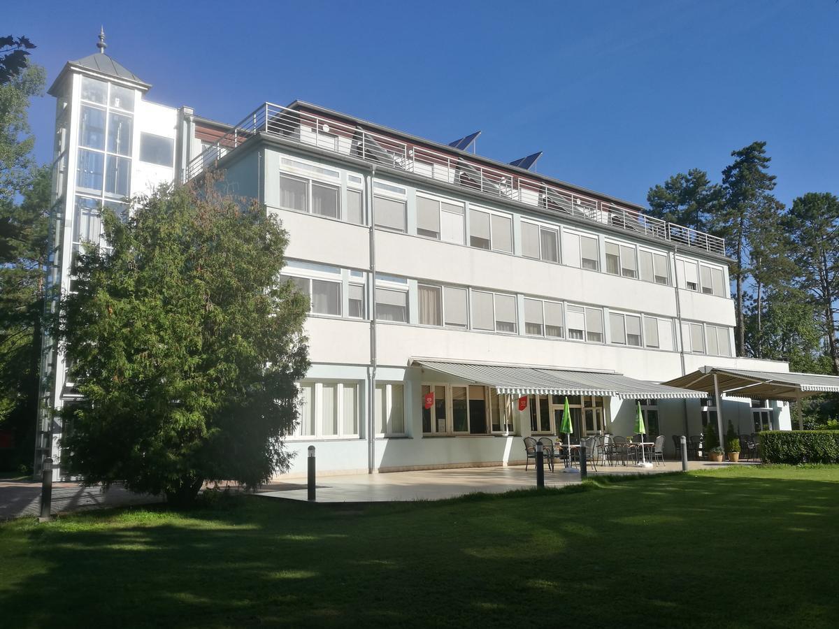 Otp Hotel Budapest Luaran gambar