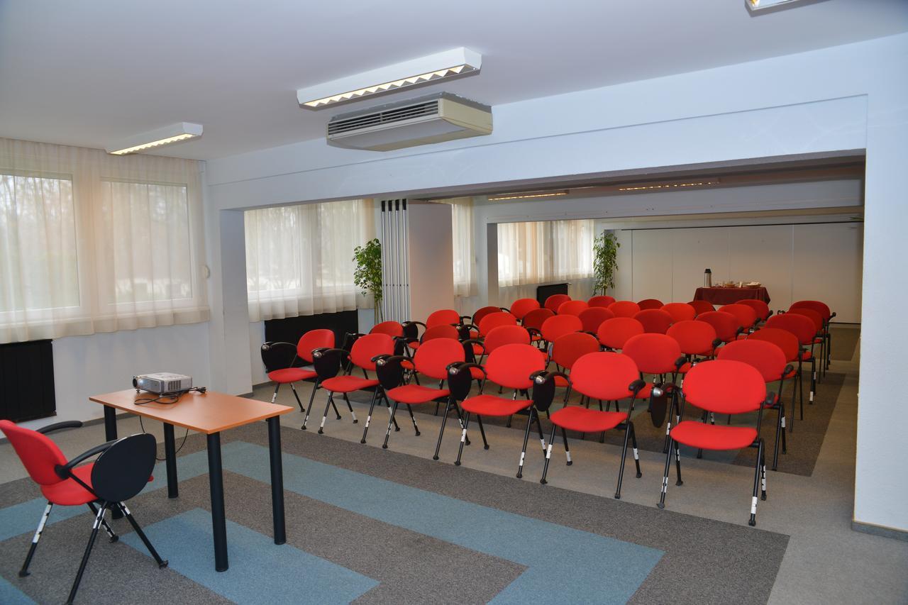 Otp Hotel Budapest Luaran gambar